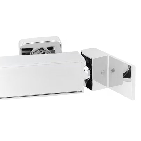 Jednoručna Baterija zidna miješalica za tuš SAT Elements u dekoru bijelog mramora sa sjajnom površinom.