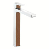 Visoka jednoručna baterija miješalica za umivaonik SAT Elements u dekoru drva, stojeća, bez odvoda.