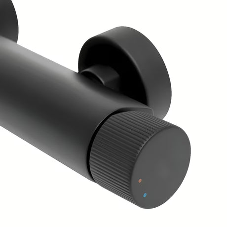 Jednoručna Baterija zidna miješalica za tuš SAT Evolution u mat crnoj boji bez tuš seta