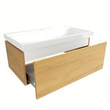 Viseća kupaonski ormarić SAT Feel s keramičkim umivaonikom u dekoru medni hrast s mat površinom.