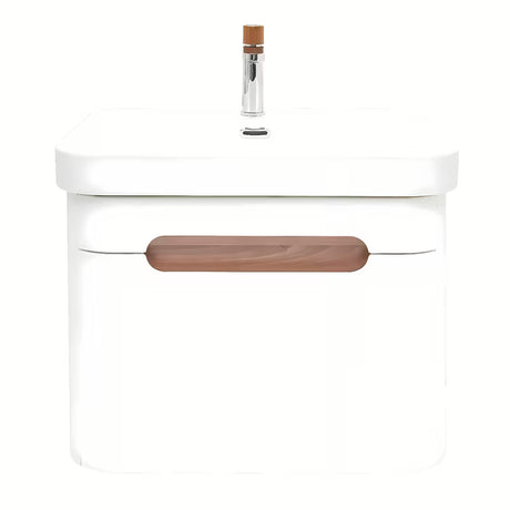 Viseća kupaonski ormarić SAT Fusion s keramičkim umivaonikom u mat bijeloj boji s utičnicom.