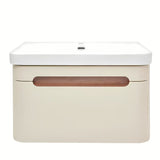 Viseća ormarić s umivaonikom SAT Fusion u mat pješčano bež boji s utičnicom i s bijelim sjajnim umivaonikom.