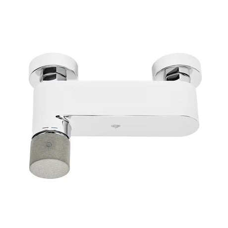 Jednoručna Baterija miješalica za tuš SAT Fusion s betonskom ručicom i sjajnom kromiranom površinom pro za zidnu montažu.