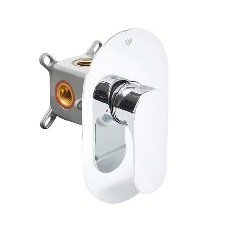 Podžbukna jednoručna baterija miješalica za tuš SAT Fusion u kromiranoj izvedbi pro čist minimalistički izgled kupaonice.