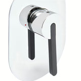 Podžbukna jednoručna baterija miješalica za tuš SAT Fusion u krom izvedbi s minimalističkim dizajnom