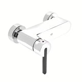 Kromirana jednoručna baterija miješalica za tuš SAT Fusion bez tuš seta s crnom zamjenjivom ručicom