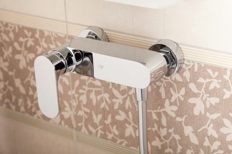 Kromirani zidna jednoručna baterija miješalica za tuš SAT Fusion bez tuš seta