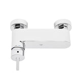 Kromirana jednoručna baterija miješalica za tuš SAT Fusion s crnom upravljačkom ručicom pro za zidnu ugradnju.