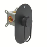 Podžbukna jednoručna baterija miješalica za tuš SAT Fusion u mat crnoj boji pro modernu kupaonicu.