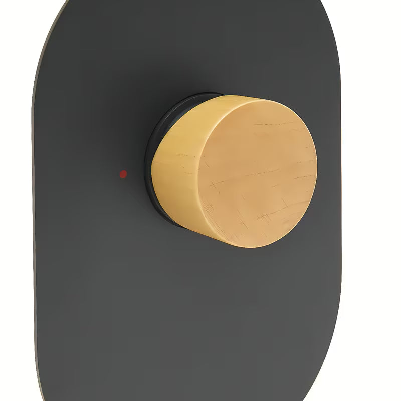 Podžbukna miješalica za tuš SAT Fusion s ručicom u dekoru svijetlog drva i krom izvedbi.