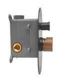 Podžbukna jednoručna baterija miješalica za tuš SAT Fusion s mat površinom i ručicom u dekoru tamnog drva.