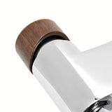 Zidna miješalica za tuš SAT Fusion s ručicom u dekoru tamnog drva i mjedenim tijelom.