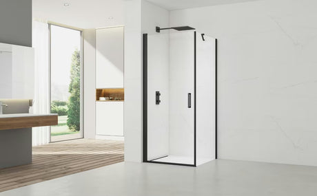 Svijetlosiva kupaonski tepih SAT Infinitio s mekanim dugim vlaknima i protukliznim donjim slojem.