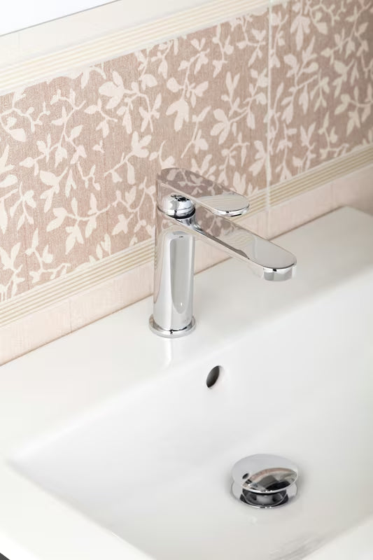 Krom jednoručna baterija stojeća miješalica za umivaonik SAT Fusion bez odvoda.