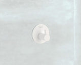 Bijeli samoljepljivi kukica za kupaonicu od nehrđajućeg čelika s mat završnom obradom