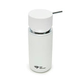 Samostojeći  dozator sapuna SAT Infinitio u bijeloj mat boji od gumirane keramike.