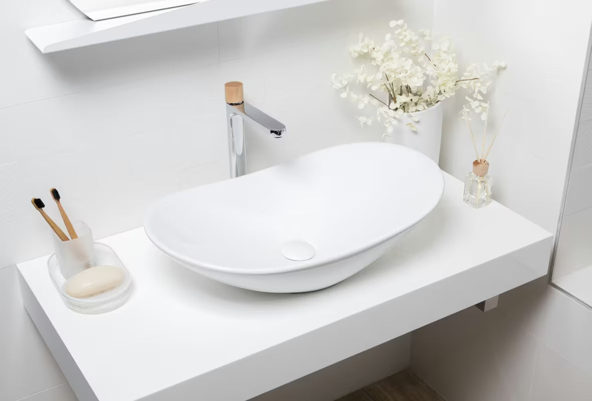 Bijeli keramički umivaonik na ploču SAT Infinitio 61,5 x 36 cm bez preljeva