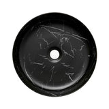 Mat umivaonik na ploču SAT Infinitio 39x39 cm u crnom mramornom dizajnu bez preljeva.