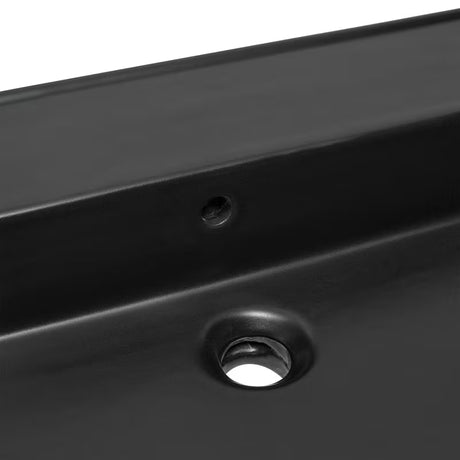 Viseći umivaonik SAT Infinitio u crnoj mat izvedbi s mogućnošću montaže i na ploču