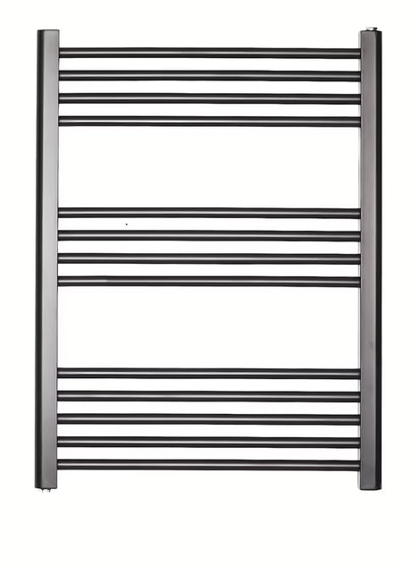 Kombinirani radijator SAT KD 60x80 cm u crnoj mat boji s bočnim priključkom na razmak.