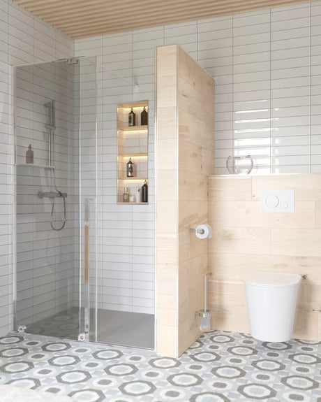 Bijela tipka za aktiviranje SAT pro WC školjke namijenjena pro podžbuknim modulima SAT.