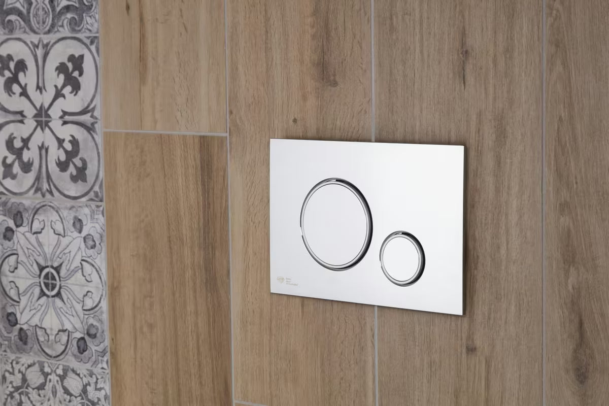 Upravljačka tipka za ispiranje tipka SAT od plastike u sjajnoj krom izvedbi pro za ugradbene module SAT.