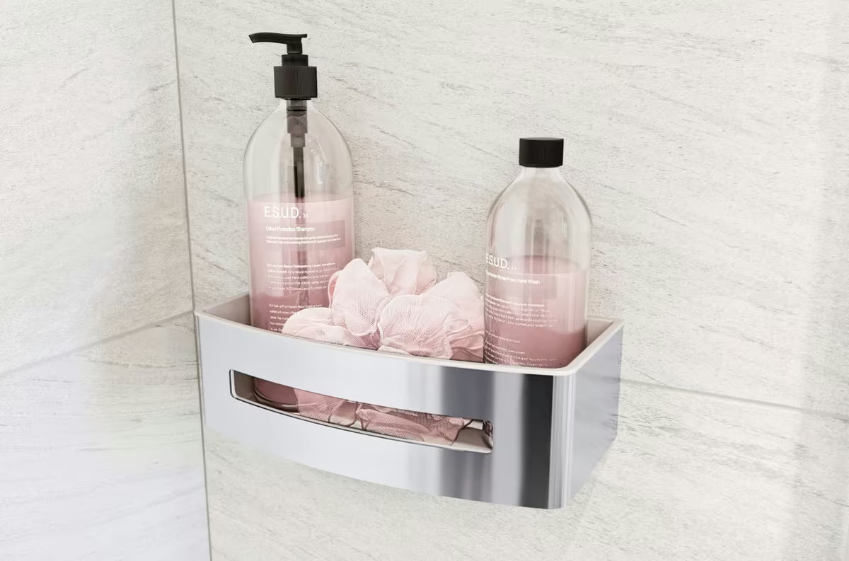 Tuš polica SAT od nehrđajućeg čelika u krom izvedbi s uklonjivim bijelim plastičnim umetkom