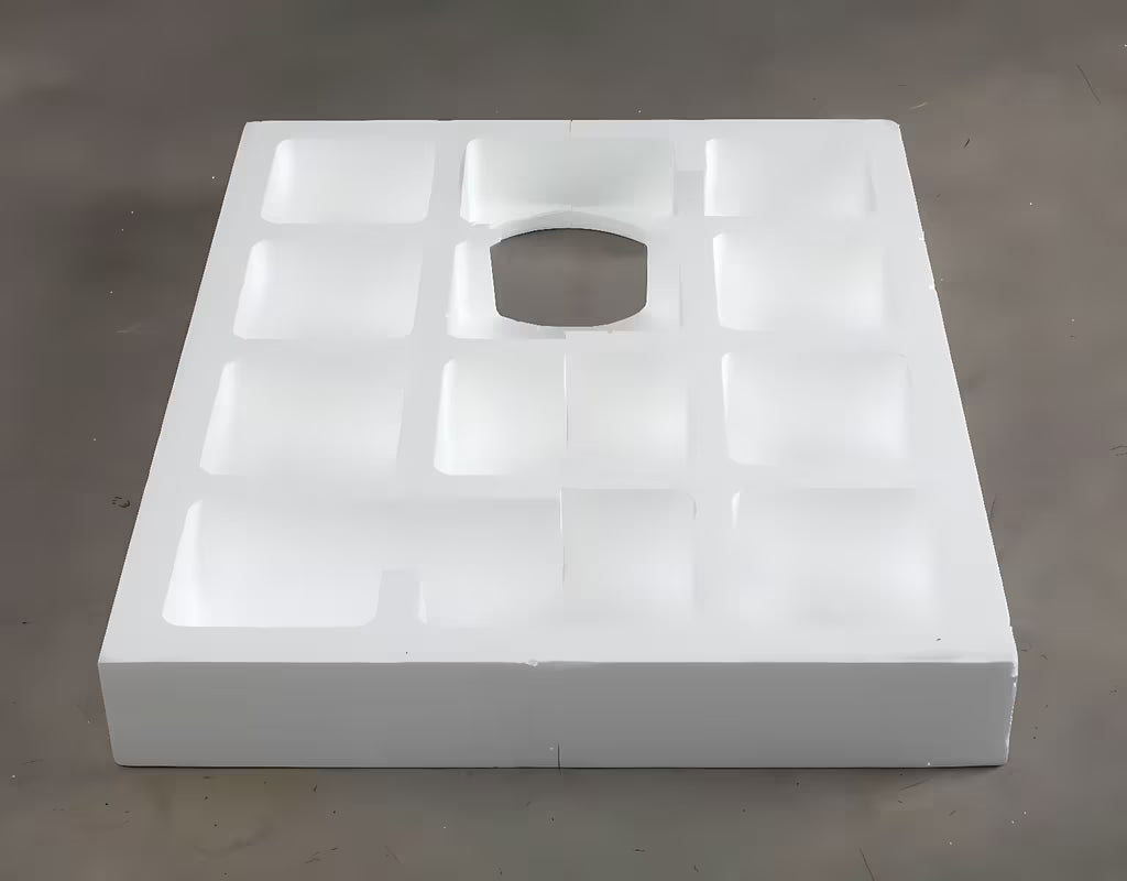 Bijeli polistirenski nosač SAT pro za tuš kadu od izdržljivog HDPS pro za brzu montažu bez obzidavanja.