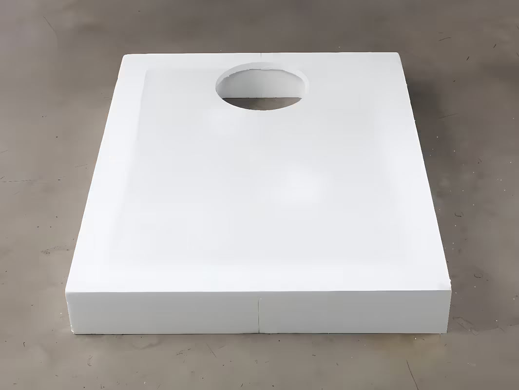 Bijeli polistirenski nosač SAT pro za tuš kadu od izdržljivog tvrdog polistirena HDPS.