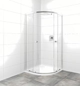 Polukružna tuš kabina SAT Project 90x90 cm s kliznim vratima i prozirnim staklom u sjajnom kromu.