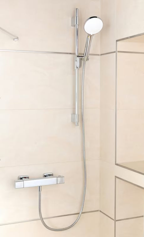 Tuš set SAT u krom izvedbi s ručnim tušem, tuš šipkom i crijevom