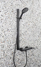 Tuš šipka SAT za zid u crnoj mat boji s kliznim i nagibnim držačem tuševi