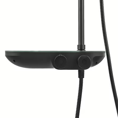 Crni mat tuš sustav SAT s termostatskom miješalicom, s nadglavnim i ručnim tušem te staklenom policom.