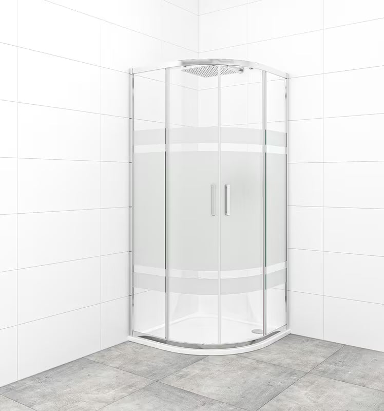 Polukružna tuš kabina SAT Tex 80x80 cm s prozirnim staklom, dekorom Stripe i profilima u sjajnom kromu.