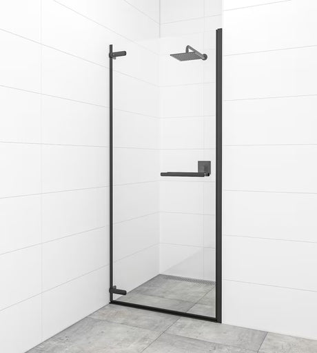 Zaokretna tuš vrata SAT Tgd New 80 cm u mat crnoj boji s prozirnim staklom i Easyclean obradom.