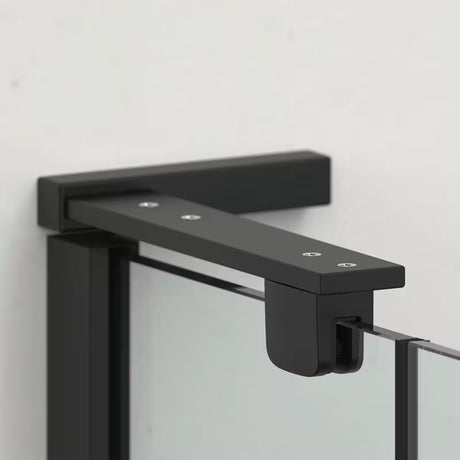 Kvadratna tuš kabina SAT TGD New 100 x 100 cm s prozirnim staklom i crnim mat profilima