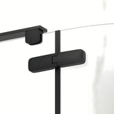 Polukružna tuš kabina SAT TGD New 90x90 cm u mat crnoj izvedbi s prozirnim staklom i zaokretnim vratima.