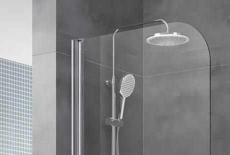 Paravan za Kadu SAT Chrome s kromiranim profilom, zakretnim panelom i staklom s EasyClean obradom, visina 150 cm.