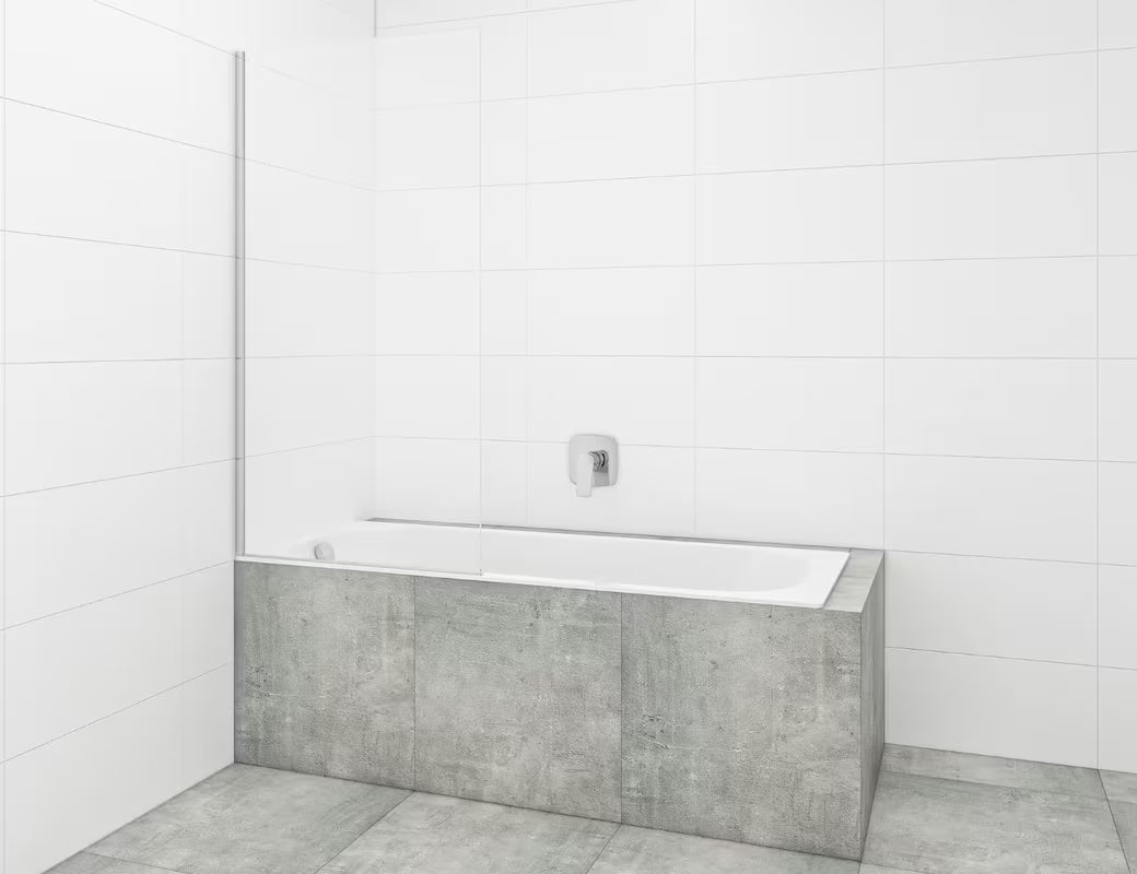 Fiksna paravan za kadu SAT Chrome 150x80 cm s kromiranim profilom i staklom s EasyClean obradom.