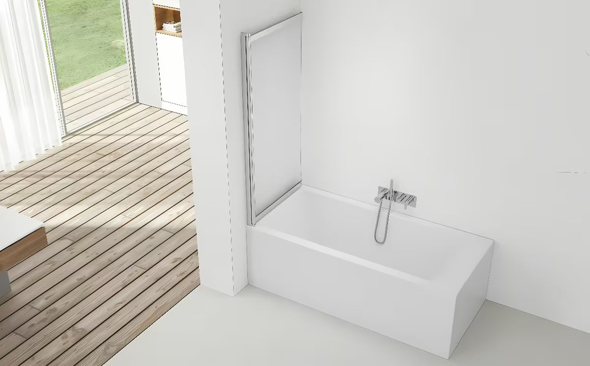 Paravan za Kadu SAT Vision 140x120 cm s kromiranim profilom i prozirnim staklom pro tuširanje u kadi.