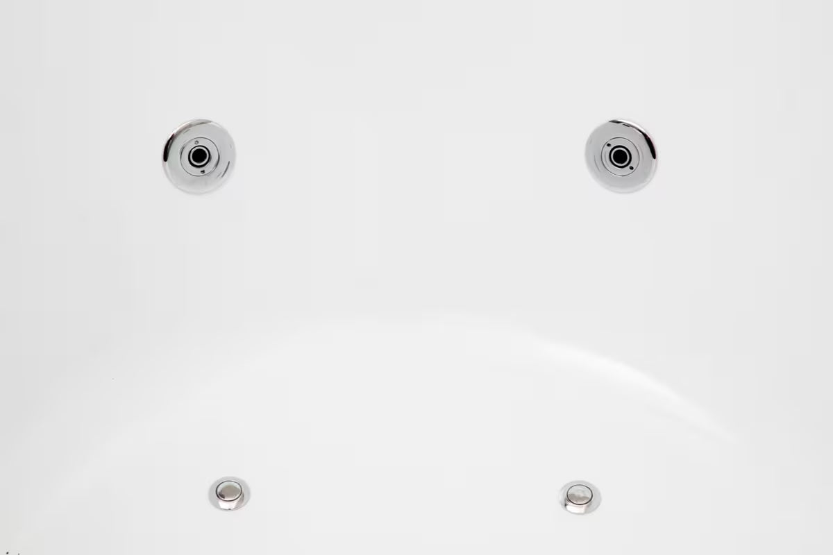 Samostojeći  akrilna masažna kada SAT u lijevoj izvedbi 160x75 cm s hidromasažom, zračnom masažom i kromoterapijom.