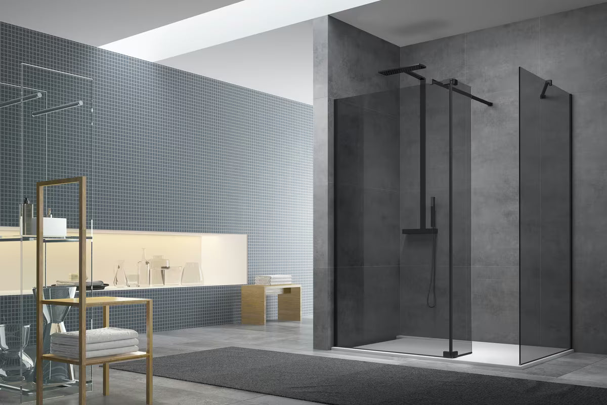 Okretna bočna stijenka s pantima SAT Walk-In u crnoj izvedbi pro za proširenje walk-in tuš kabine.
