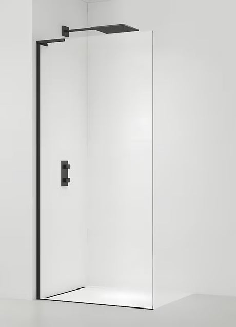 SAT Walk-in tuš stijena Walk-In 120 cm u mat crnoj boji s prozirnim staklom i bezokvirnom izvedbom.