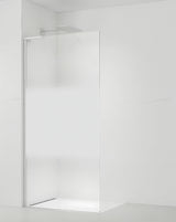 Bijela walk-in tuš stijena SAT Walk-in 110 cm s prozirnim staklom i intimnom trakom.