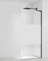 Crna walk-in tuš stijena 110 cm od prozirnog sigurnosnog stakla s intimnom trakom i EasyClean obradom.