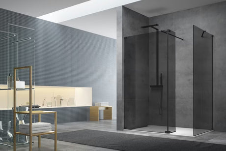 Walk-in tuš stijena SAT Walk-in 140x90 cm u crnoj izvedbi s neprozirnim dimljenim staklom.
