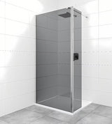 Walk-in tuš stijena SAT Walk-in 110 cm u sjajnom kromu s neprozirnim staklom i dimljenim dekorom.