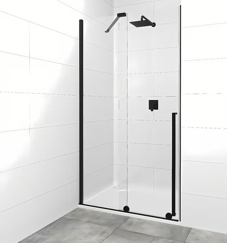 Tuš vrata walk-in SAT Walk-In Xmotion 140 cm u crnoj izvedbi s prozirnim staklom i kliznim sustavom.