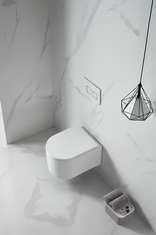 Bijeli viseća WC školjka SAT s Rimless ispiranjem bez ruba i sjedalom soft Close.