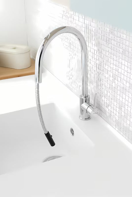 Kromirana miješalica za sudoper SIKO Chrome s izvlačivim tušem sa zakretnim izljevom